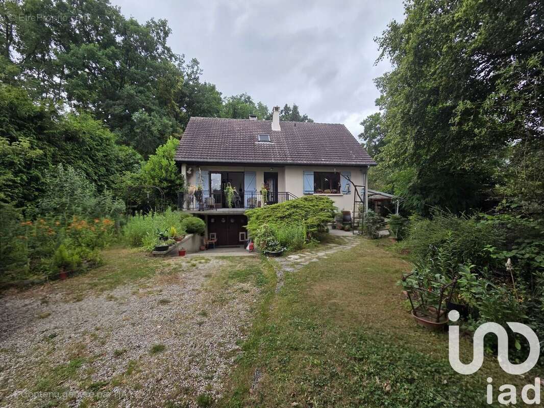 Photo 3 - Maison à LAMORLAYE