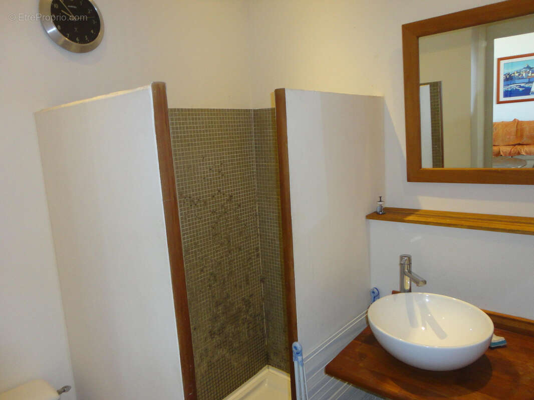 Appartement à MARSEILLE-5E