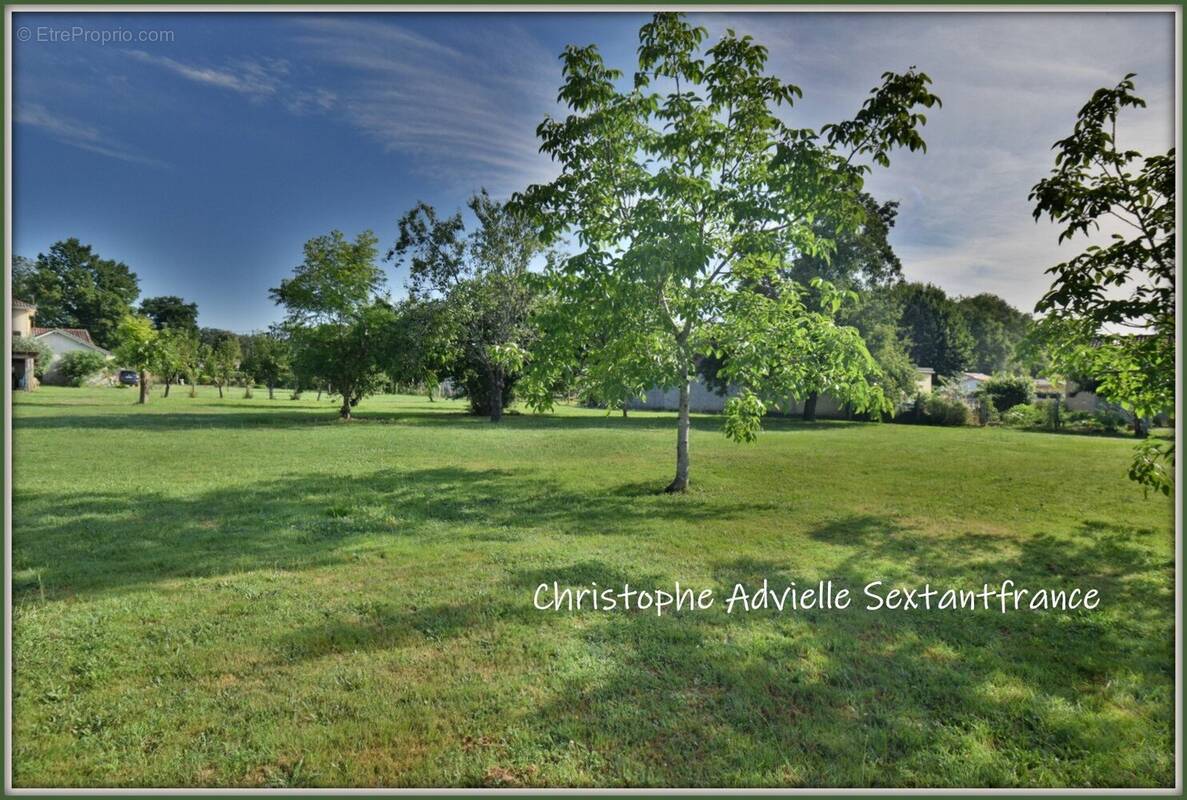 Terrain à BERGERAC