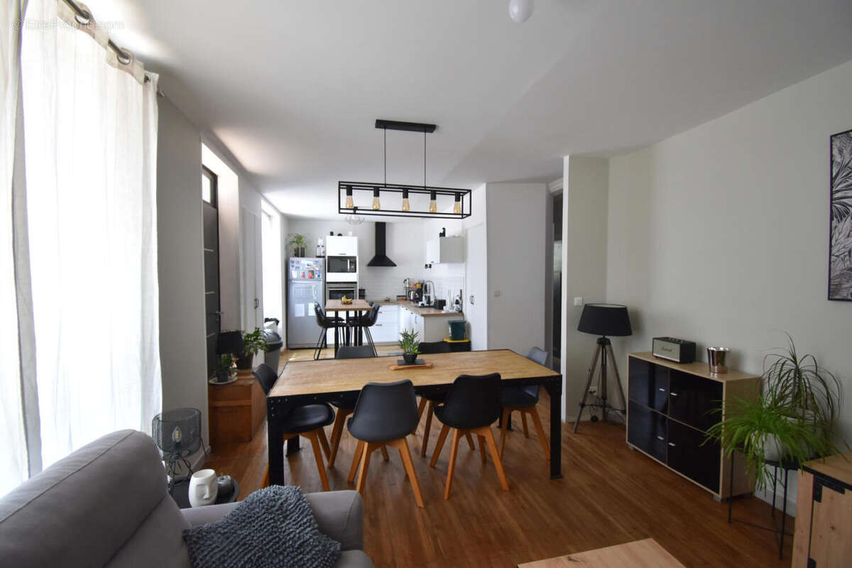 DSC_0057 - Maison à RUELLE-SUR-TOUVRE