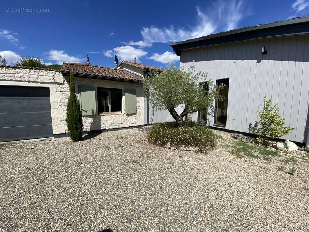 Maison à TOURNON-D&#039;AGENAIS