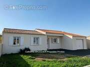 Maison à SAINT-JEAN-DE-LIVERSAY