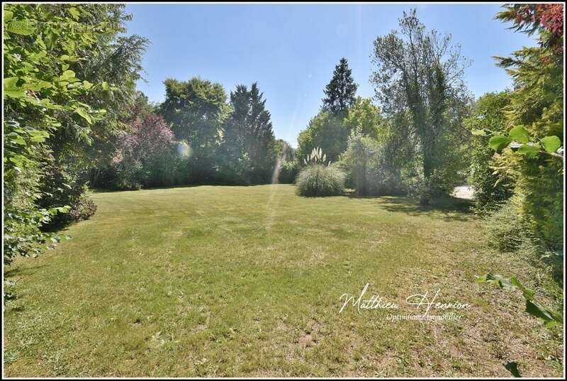 Maison à SYLVAINS-LES-MOULINS