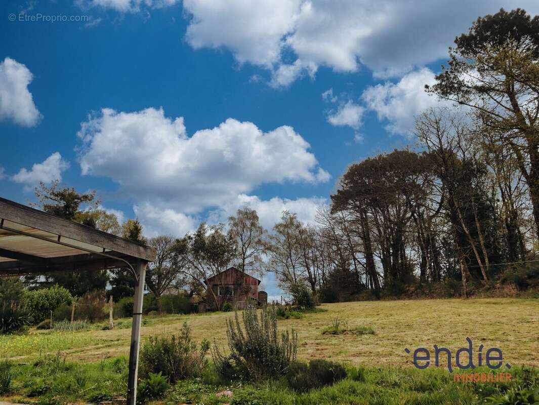 Maison familiale avec jardin et dépendances  Proche Melrand - photo 13