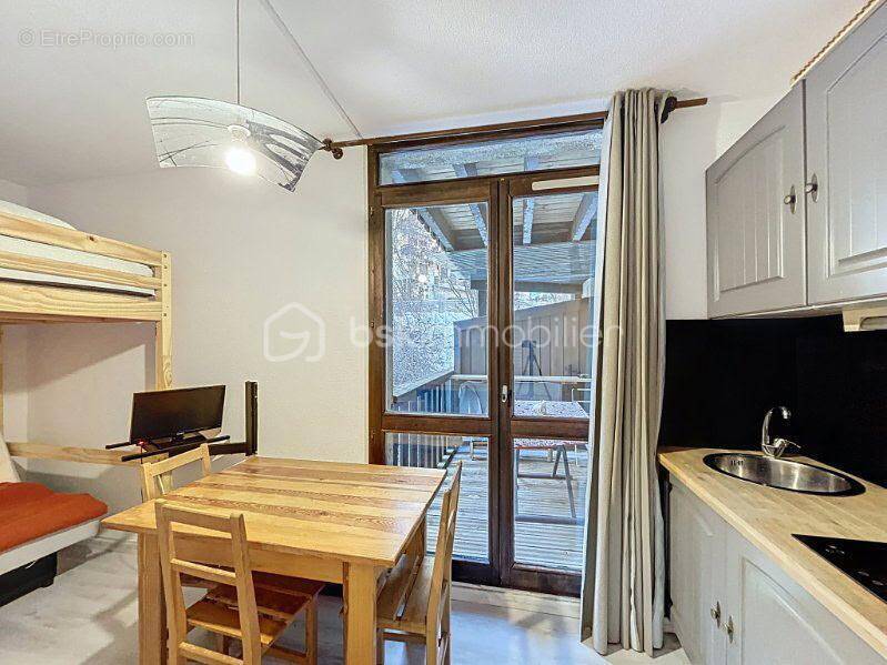 Appartement à UVERNET-FOURS