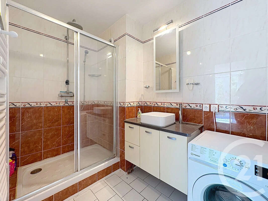 Appartement à MOISSY-CRAMAYEL
