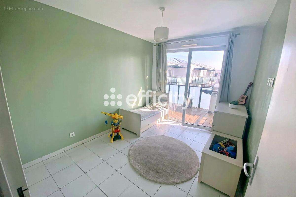 Appartement à SAINT-FONS