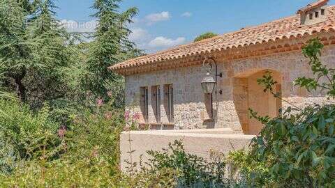 Maison à MOUGINS