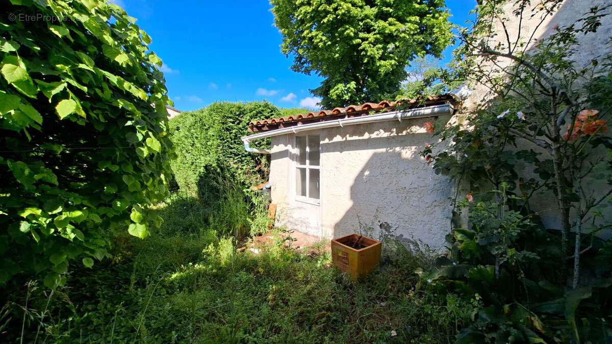 Maison à SAINT-LAURENT-MEDOC