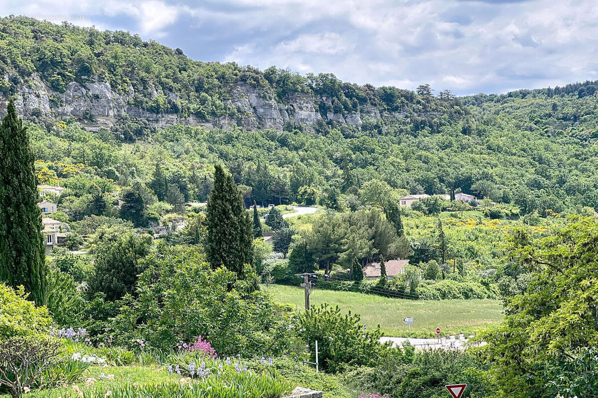 Maison à SAIGNON