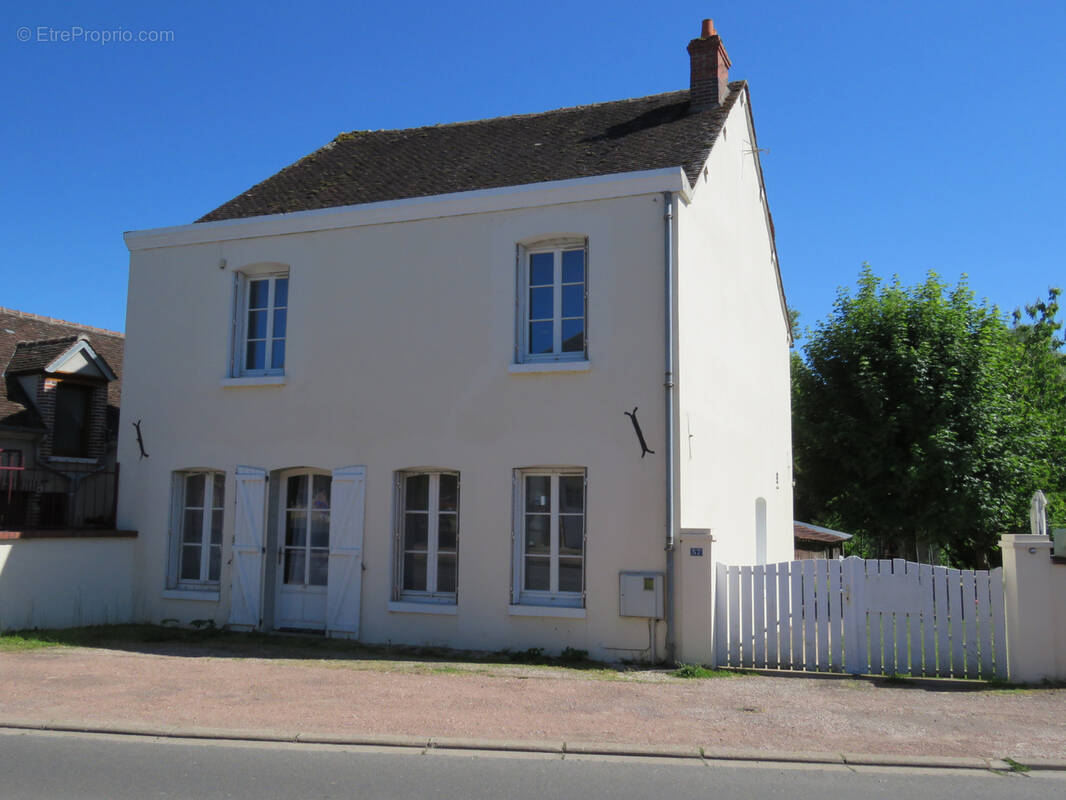 Maison à SAINT-GERMAIN-DES-PRES