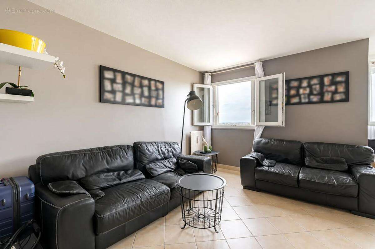 Appartement à LIVRY-GARGAN