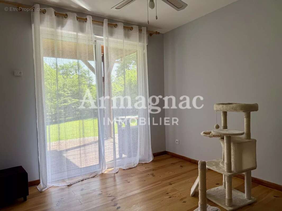 Maison à LANNEPAX