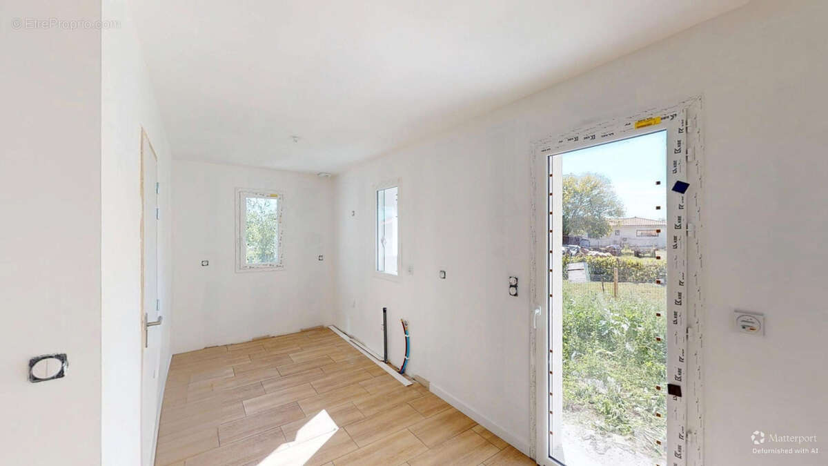 Maison à vendre dans le centre de LÉOGNAN ! - photo 4