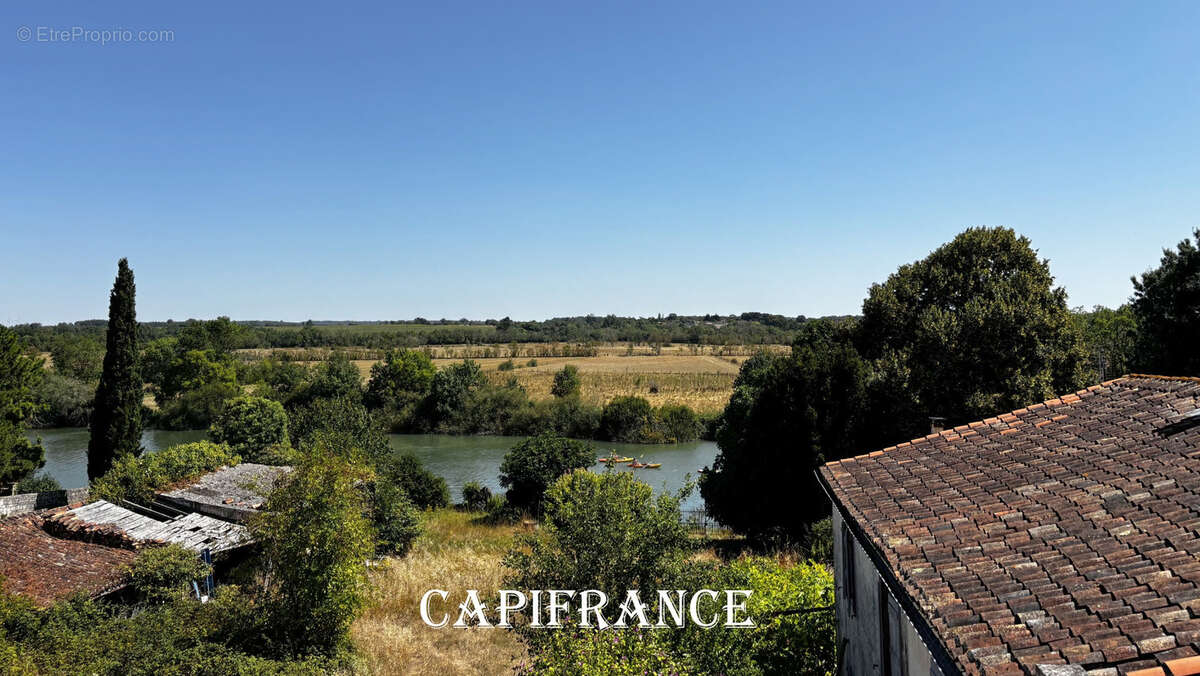 Maison bourgeoise avec charme et cachet - 5 pièces - 135 m² -  PORT D'ENVAUX (17) - 365.800 € - photo 16