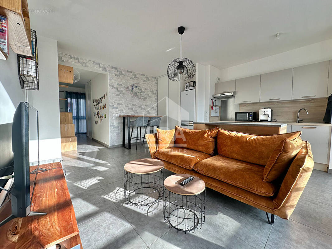 Appartement à SARTROUVILLE