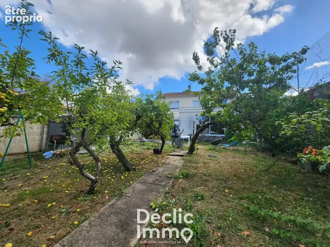 Maison familiale de 161 m² avec grand jardin clos - photo 12