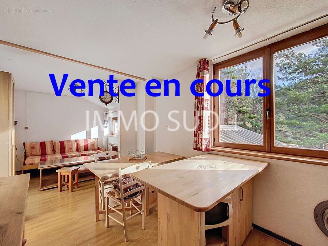 Appartement à CHATEAU-BERNARD