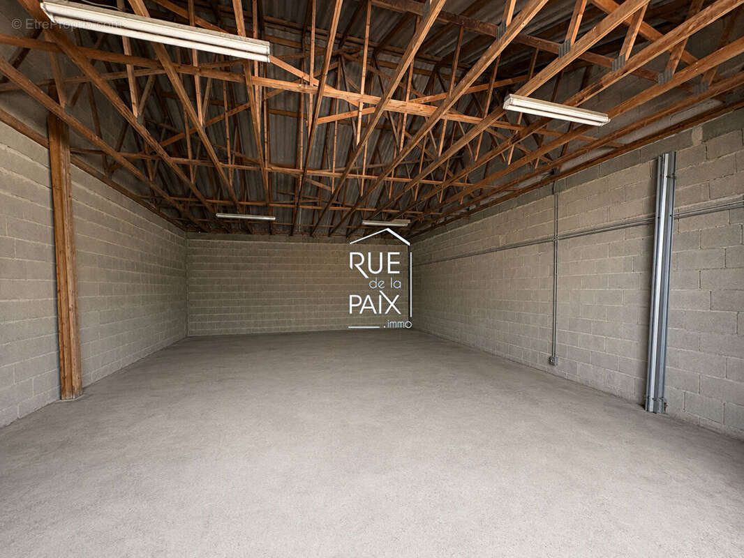 Terrain constructible Vouillé 1200m² - photo 7