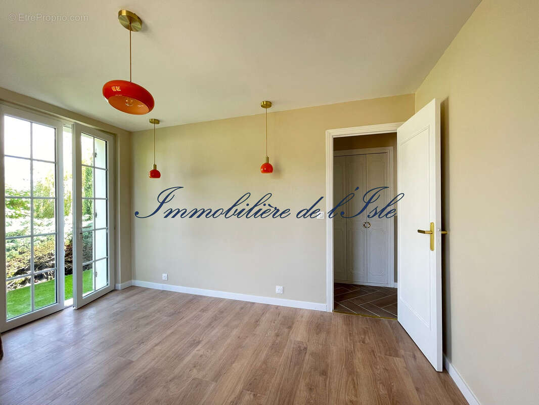 Maison à COULOUNIEIX-CHAMIERS