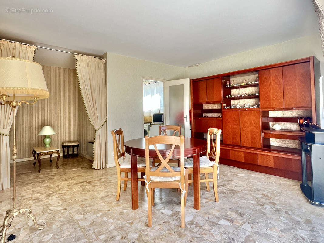 Appartement à SAINT-RAPHAEL