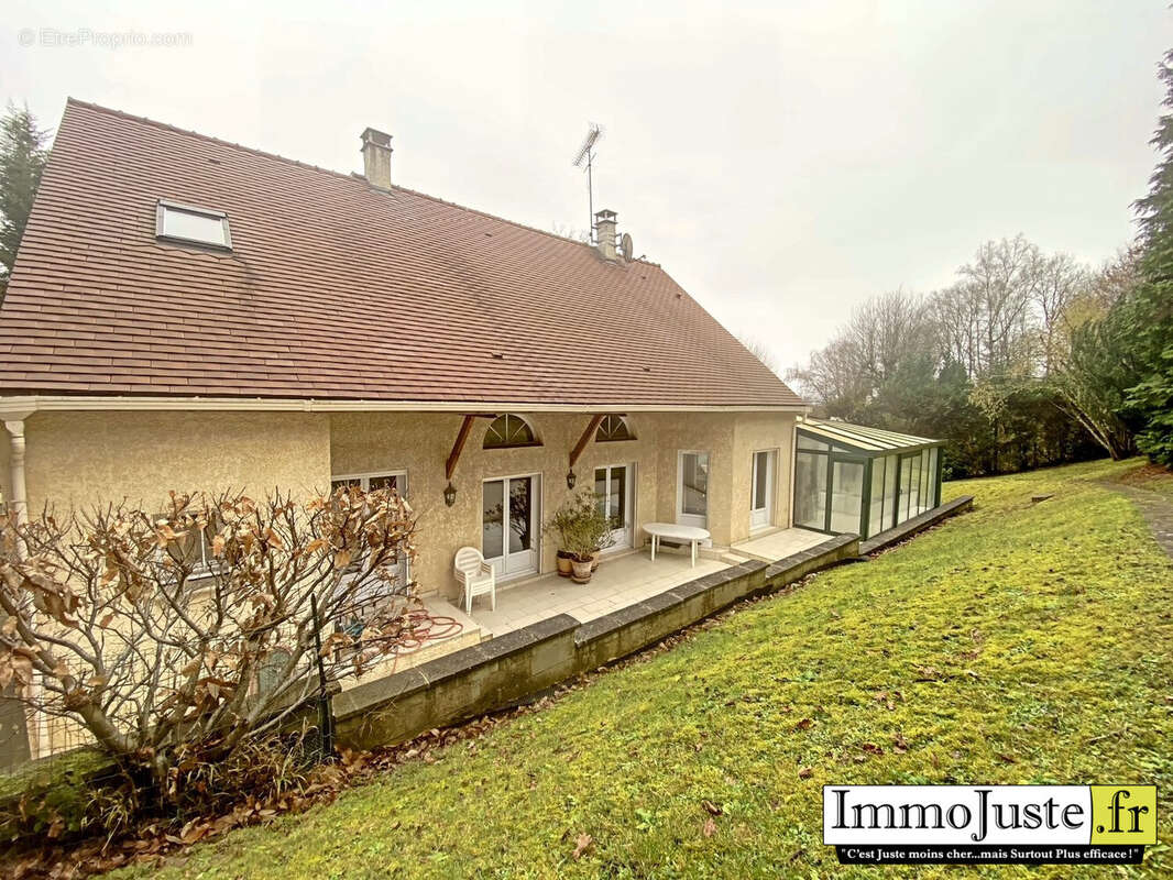 Maison à LEVIS-SAINT-NOM