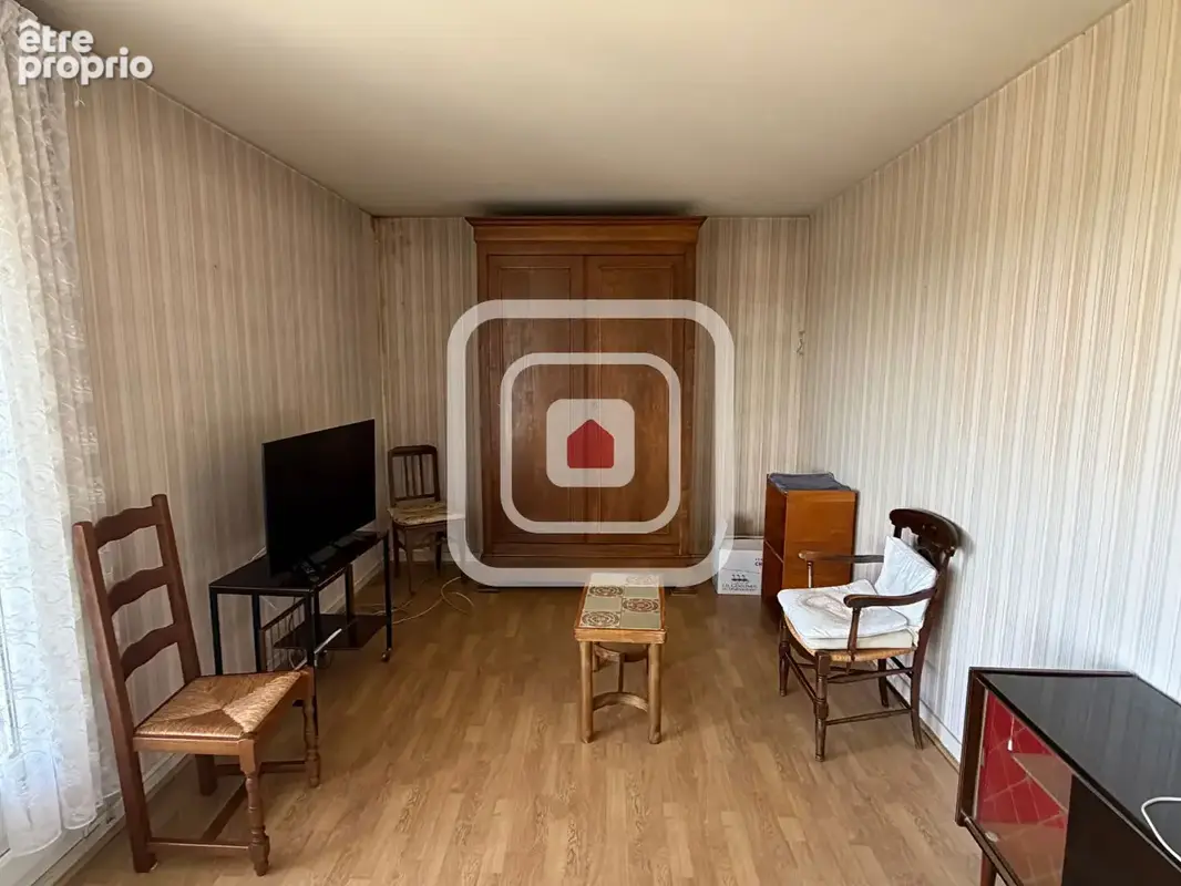 Appartement reims / tinqueux ascenseur balcon stationnement cave - photo 4