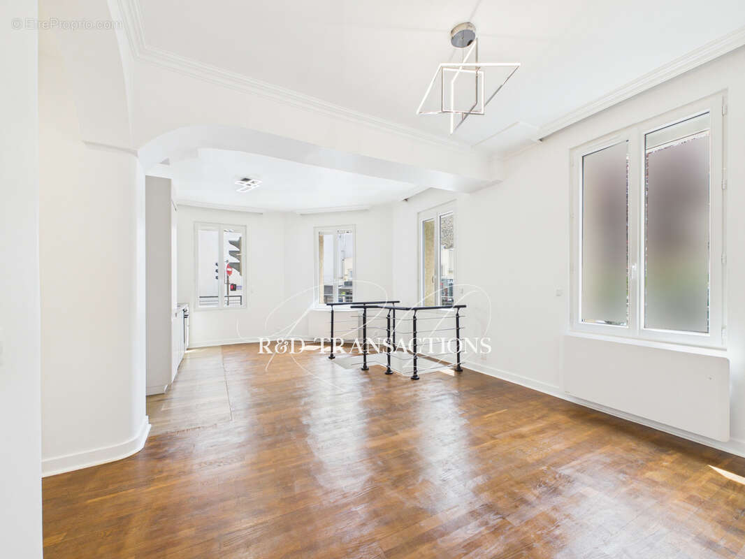 Appartement à SURESNES