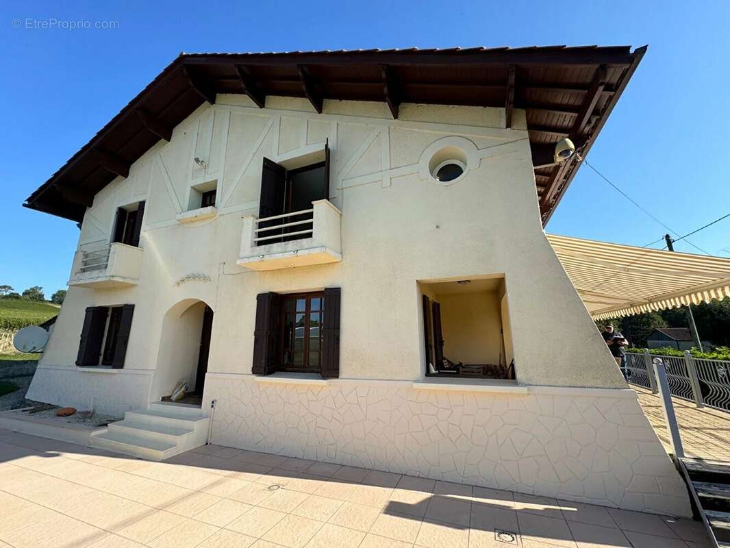 Maison à POMPORT