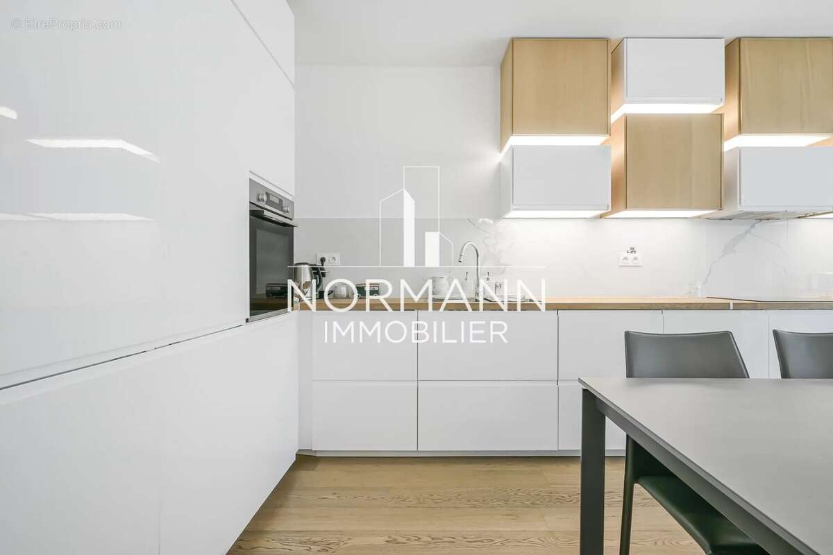 Appartement à LEVALLOIS-PERRET