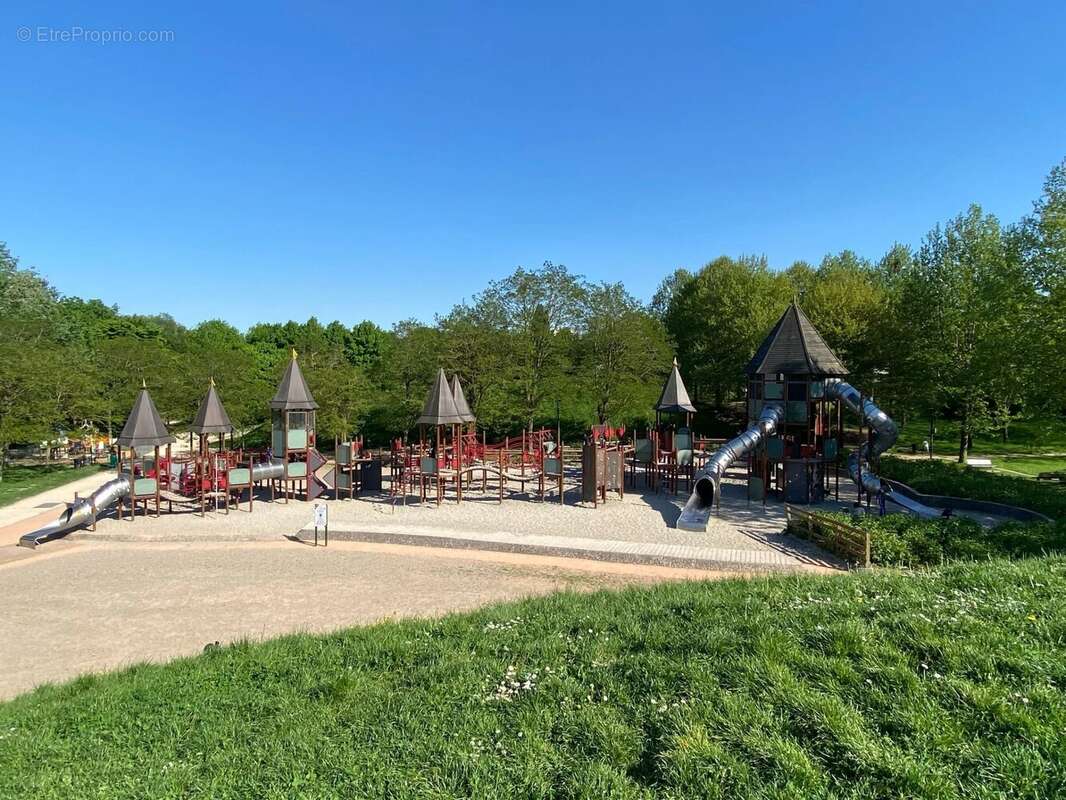 Appartement à ELANCOURT