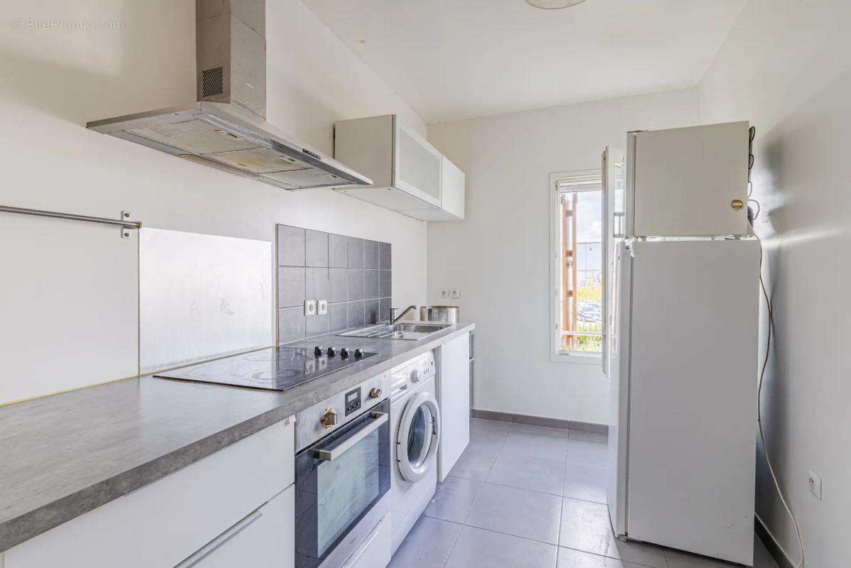 Appartement à L'ILE-SAINT-DENIS
