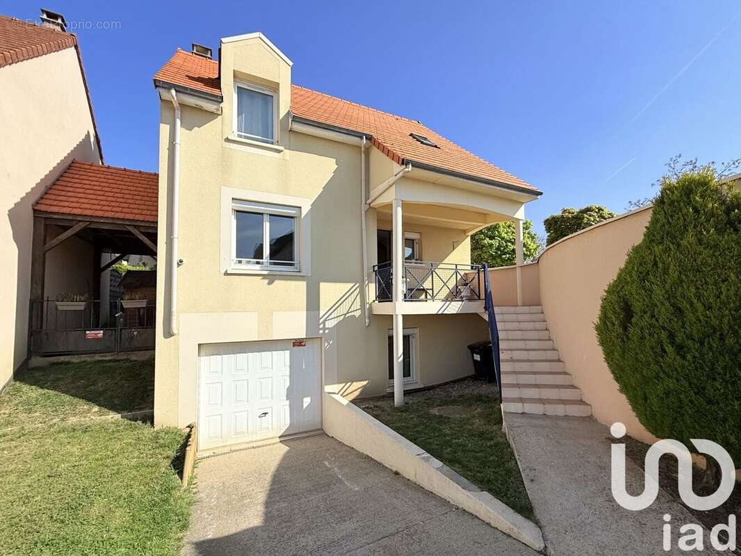 Photo 5 - Maison à SAINT-PIERRE-DU-PERRAY