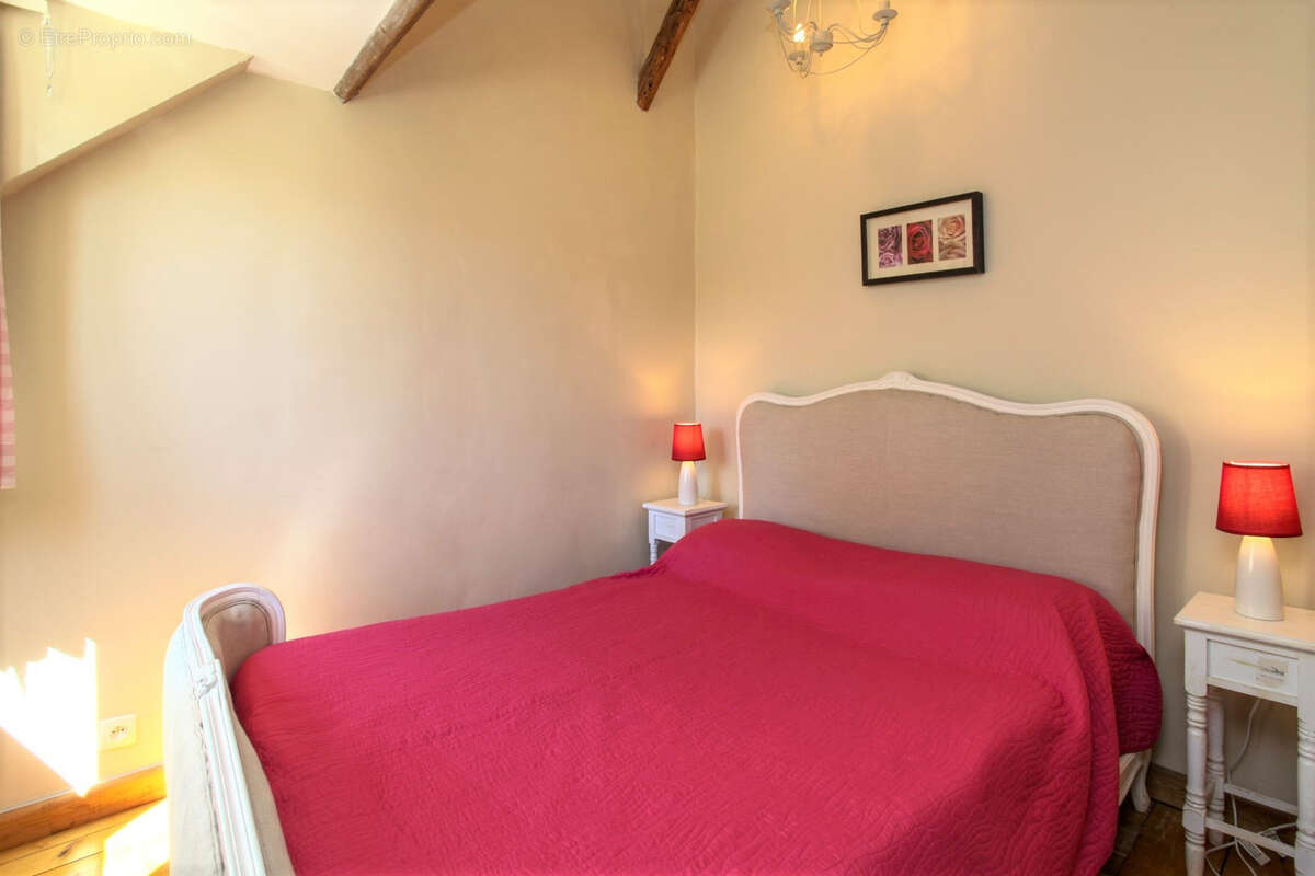 Maison à CAMPAGNAC-LES-QUERCY