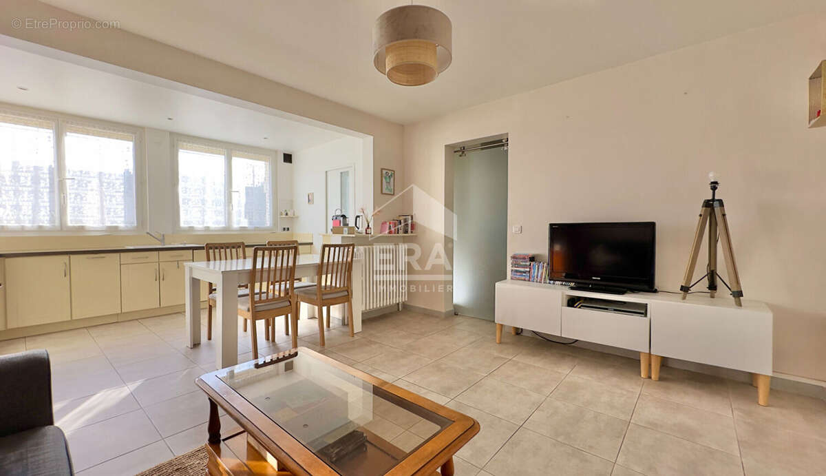 Maison à JUVISY-SUR-ORGE