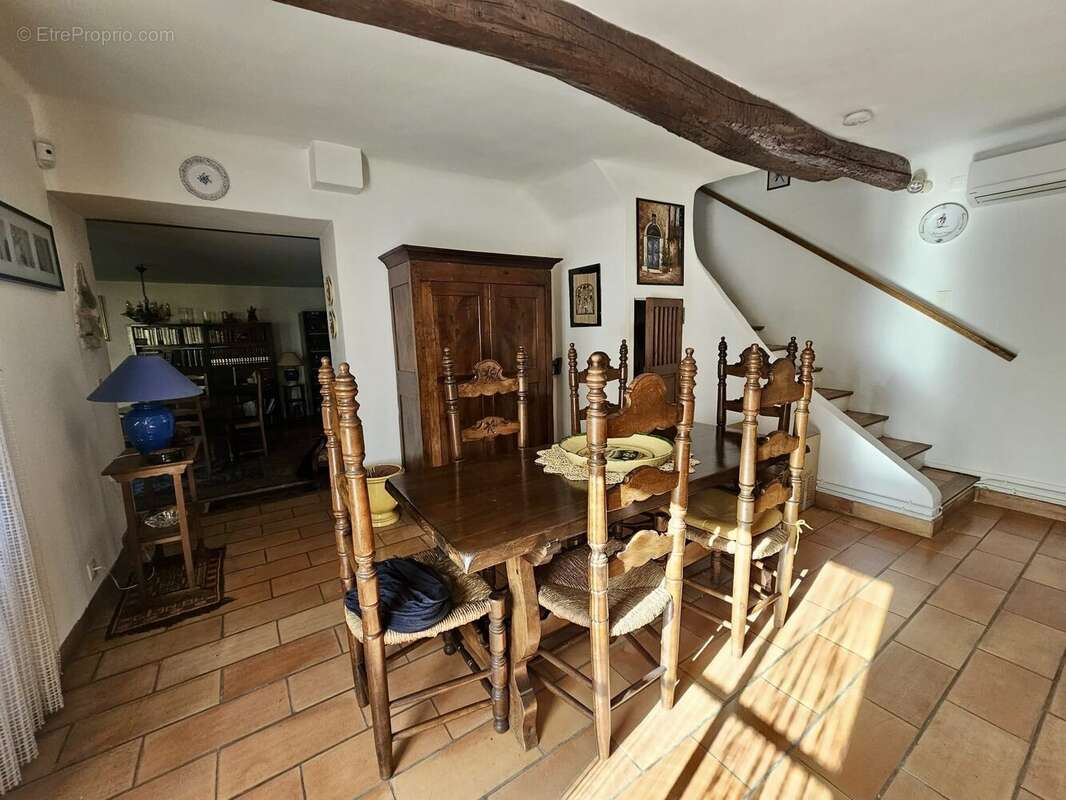 Maison 175 m² à La Roque-D'antheron  - photo 6