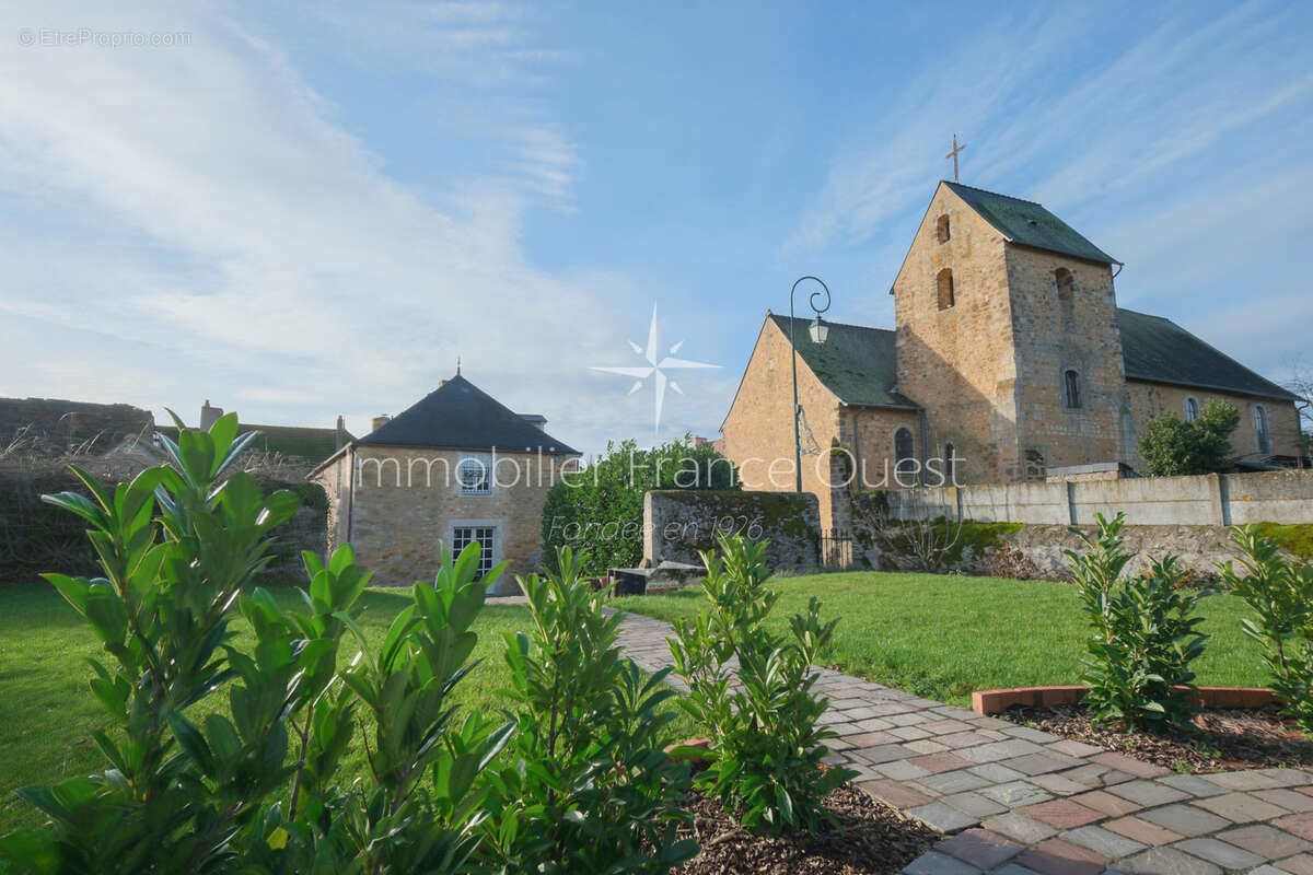 Maison à SABLE-SUR-SARTHE