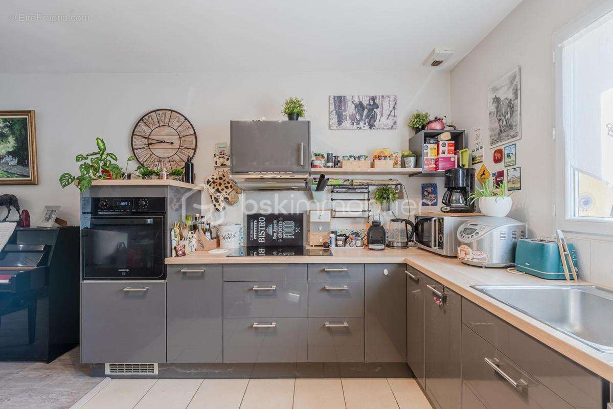 Maison 3 chambres possible 4 avec garage proche commodites au calme et sans vis a vis - photo 7