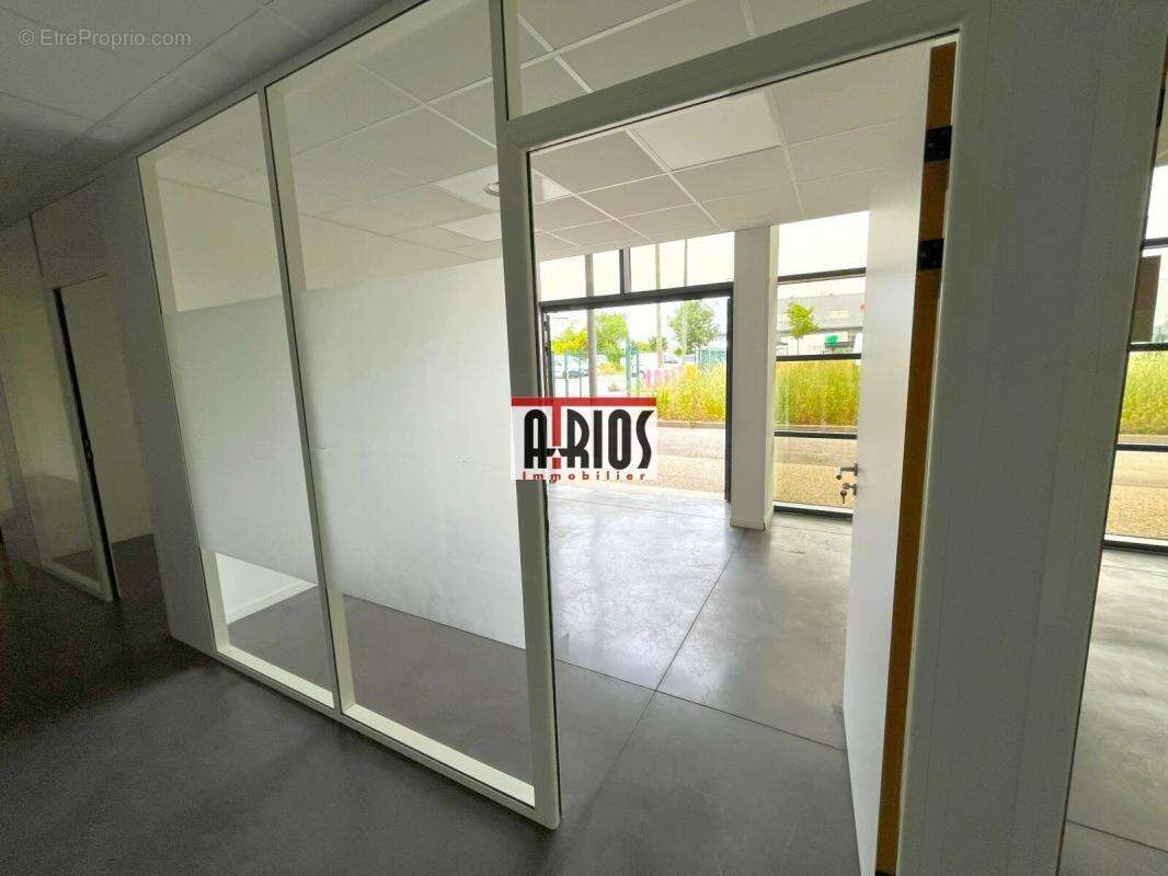 Commerce à LA FARLEDE