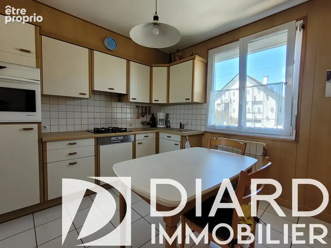 Sous compromis ! Nouveauté en exclusivité Cabinet Diard Immobilier ! Jolie maison T3 plein centre-ville - photo 14