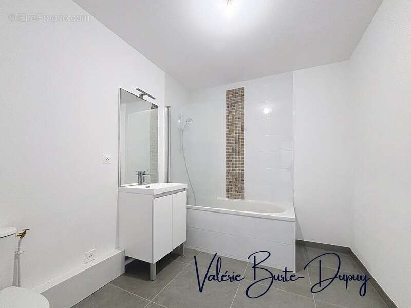 Appartement à SAINT-PRYVE-SAINT-MESMIN