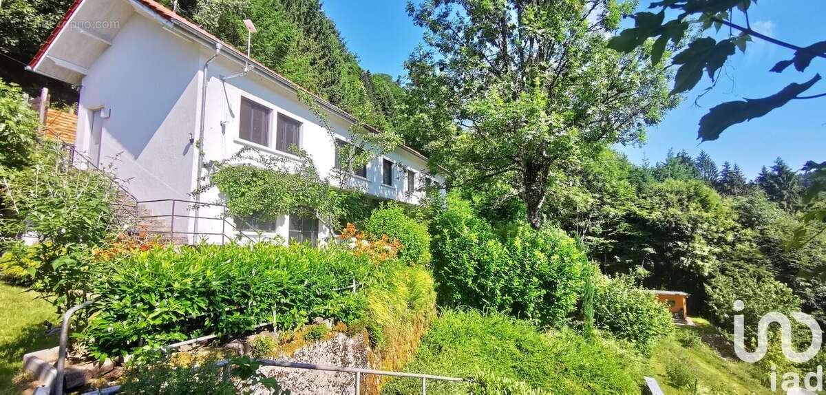 Photo 2 - Maison à LE VAL-D&#039;AJOL