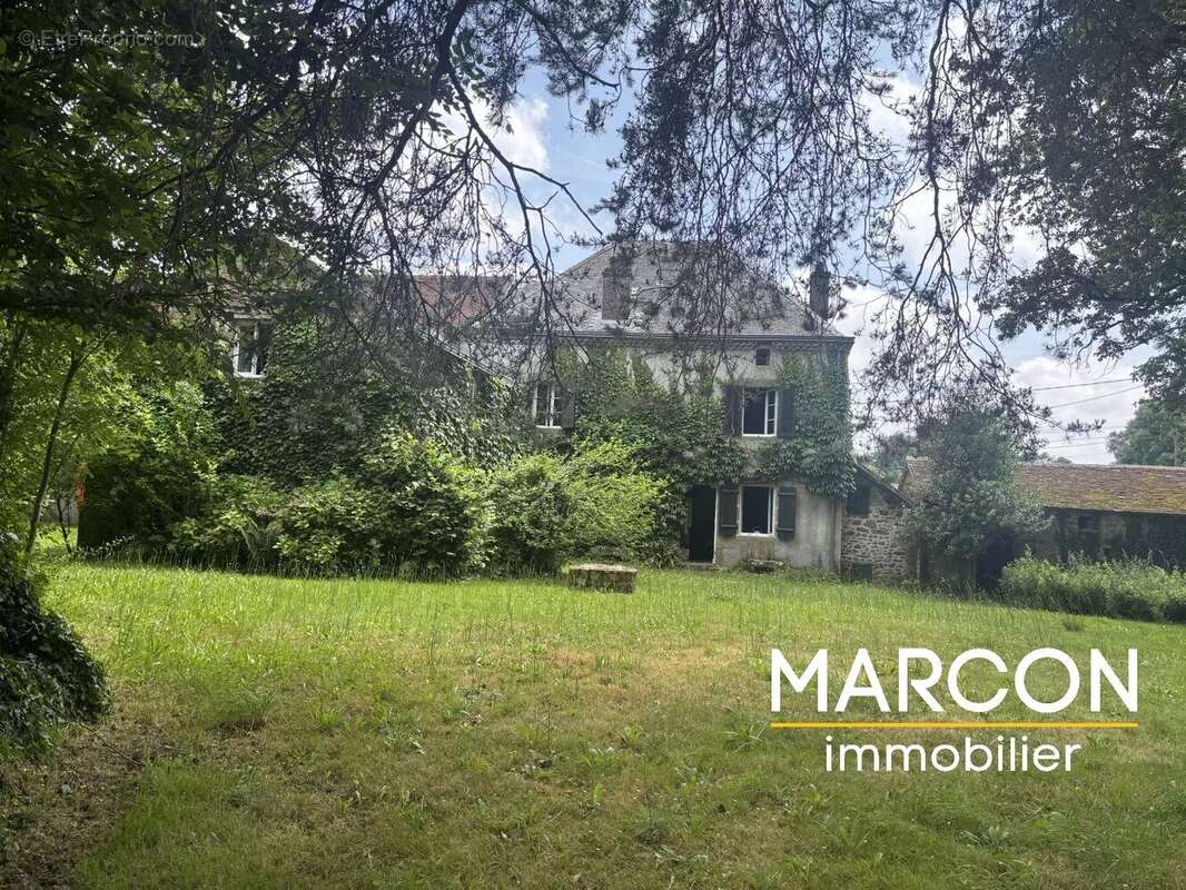 Maison à ARNAC-LA-POSTE