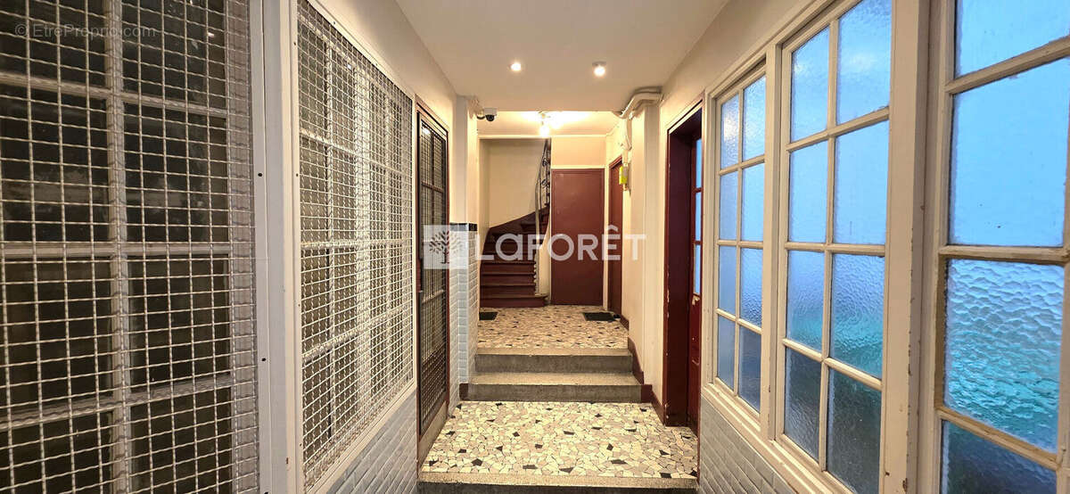Appartement à PARIS-17E