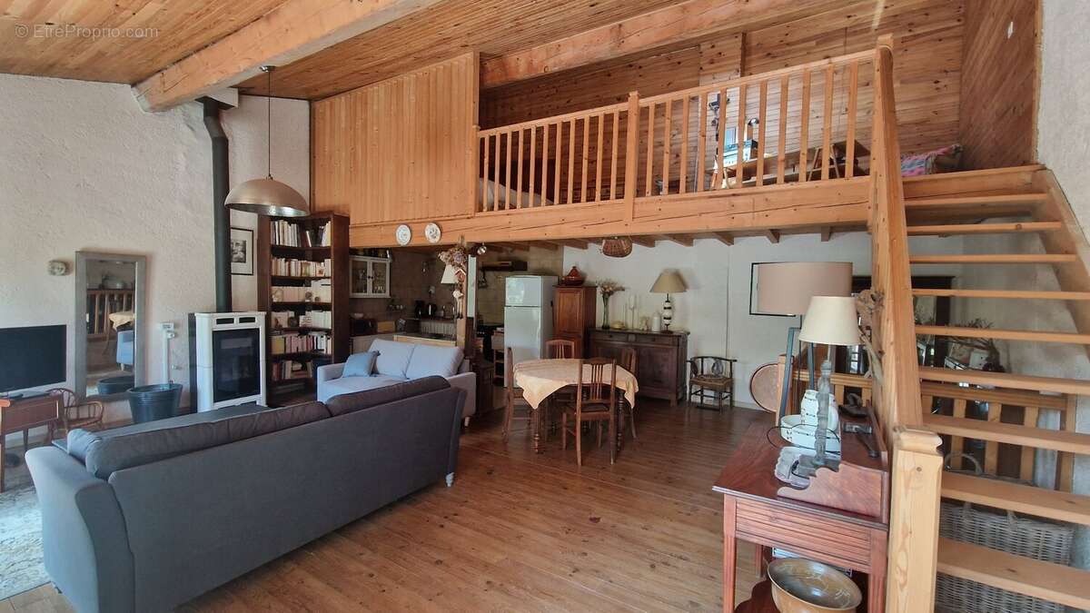 Maison à ROQUEFEUIL