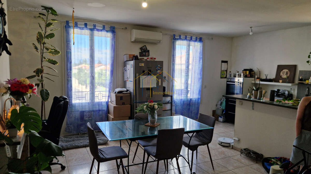 Local professionnel + logement - photo 7