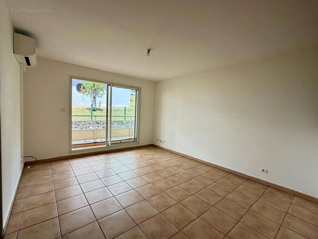 Appartement à SAINT-DENIS