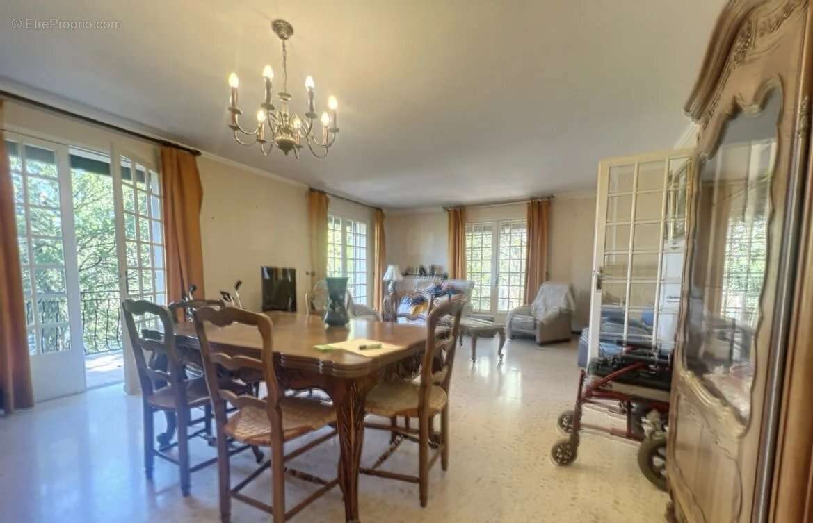 Maison à NIMES