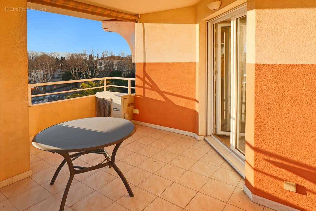 Appartement à FREJUS