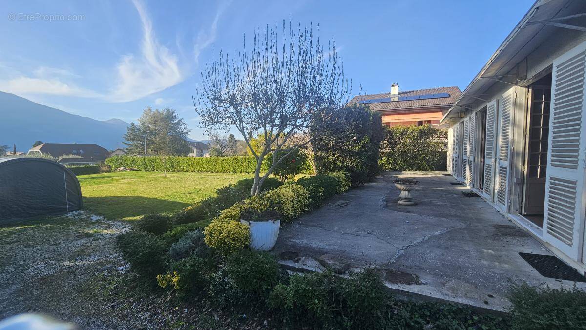 Maison à BRISON-SAINT-INNOCENT